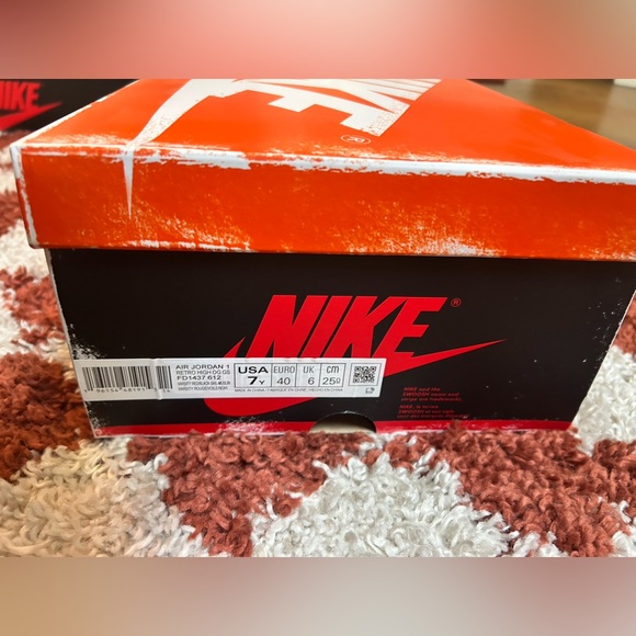Jordan 1 Retro High Chicago Lost and Found size 7Y brand new never worn - Picture 2 of 6